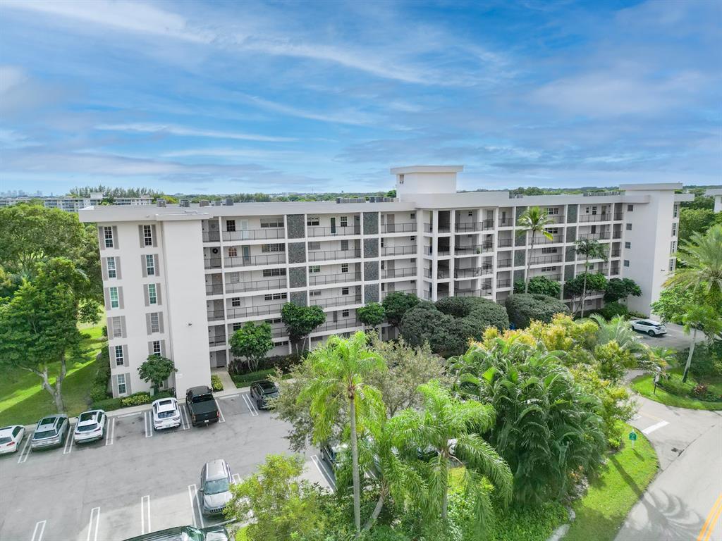 2950 North Palm Aire Drive, Unit 401 Pompano Beach, FL 33069 - Photo 30 of 32