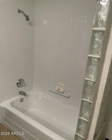 $2,095 | 6767 North 7th Street, Unit 106, Phoenix, AZ 85014