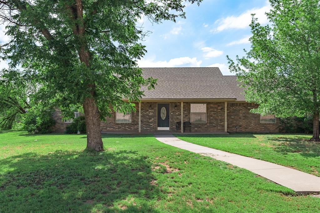 207 Locust Street Merkel, TX 79536 - Photo 2 of 40
