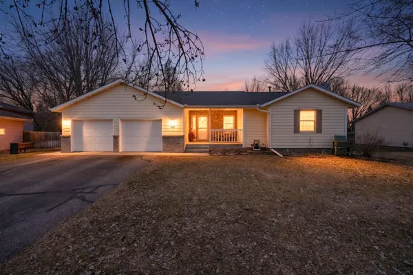 $349,900 | 512 Aspen Court West, Rockville, MN 56369