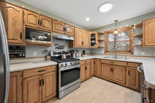 $349,900 | 512 Aspen Court West, Rockville, MN 56369