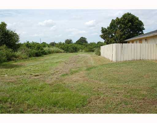 1401 Hartman Road Fort Pierce, FL 34947 - Photo 3 of 4 Additional Photo