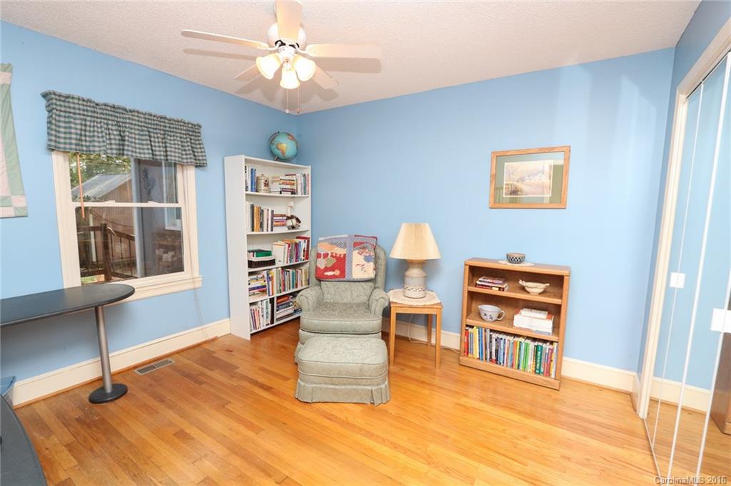 306 Boyce Road Charlotte, NC 28211 - Photo 15 of 24 Gallery Image 15