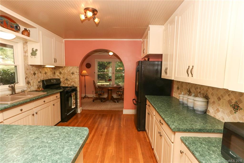 306 Boyce Road Charlotte, NC 28211 - Photo 6 of 24 Gallery Image 6