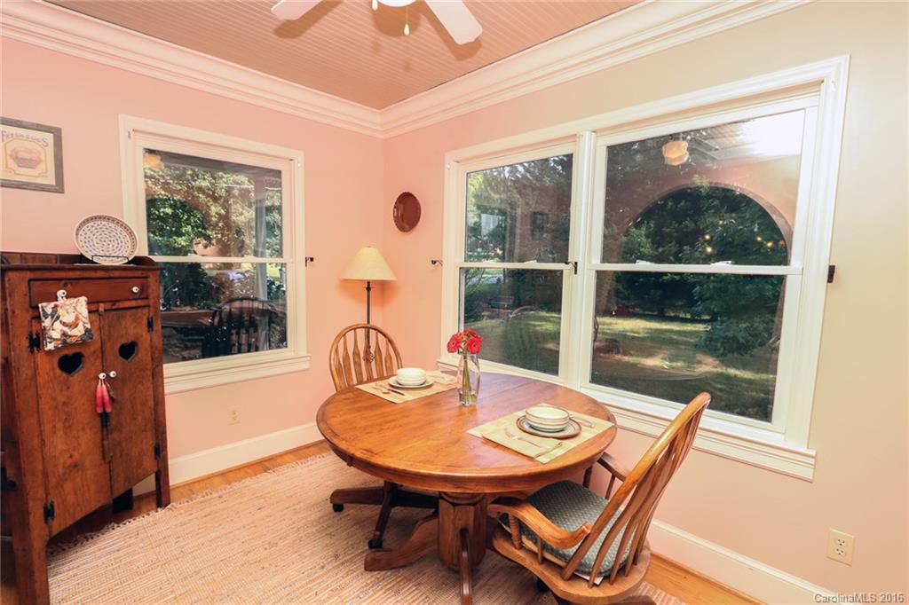 306 Boyce Road Charlotte, NC 28211 - Photo 7 of 24 Gallery Image 7