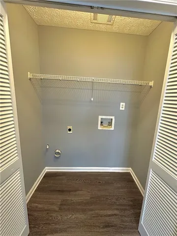 $2,295 | 4885 Streamside Drive, Alpharetta, GA 30022