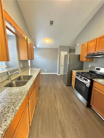 $2,295 | 4885 Streamside Drive, Alpharetta, GA 30022