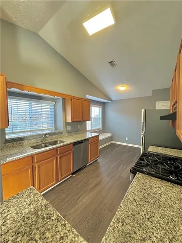 $2,295 | 4885 Streamside Drive, Alpharetta, GA 30022