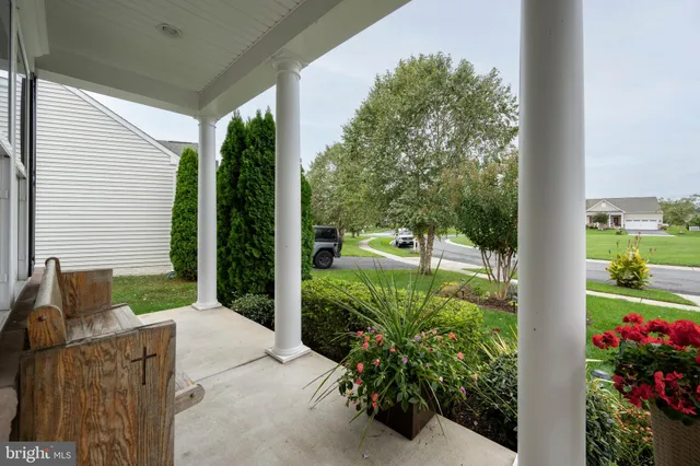 a view of a patio in backyard