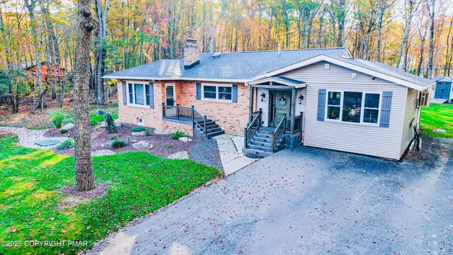 $450,000 | 144 Highridge Road, Albrightsville, PA 18210