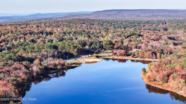 $450,000 | 144 Highridge Road, Albrightsville, PA 18210