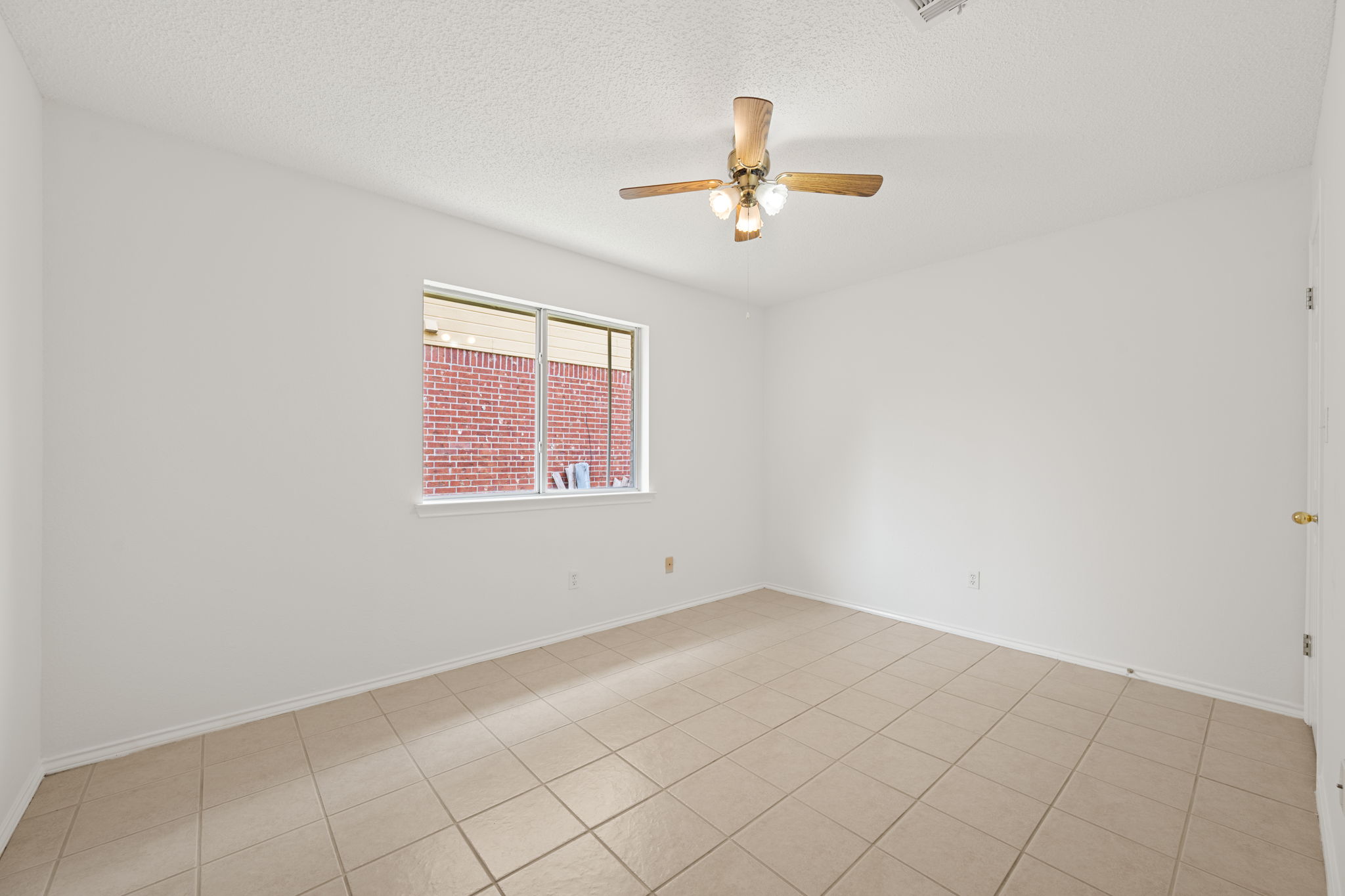 707 Ridge View Drive Leander, TX 78641 - Photo 32 of 40 a view of empty room with windows