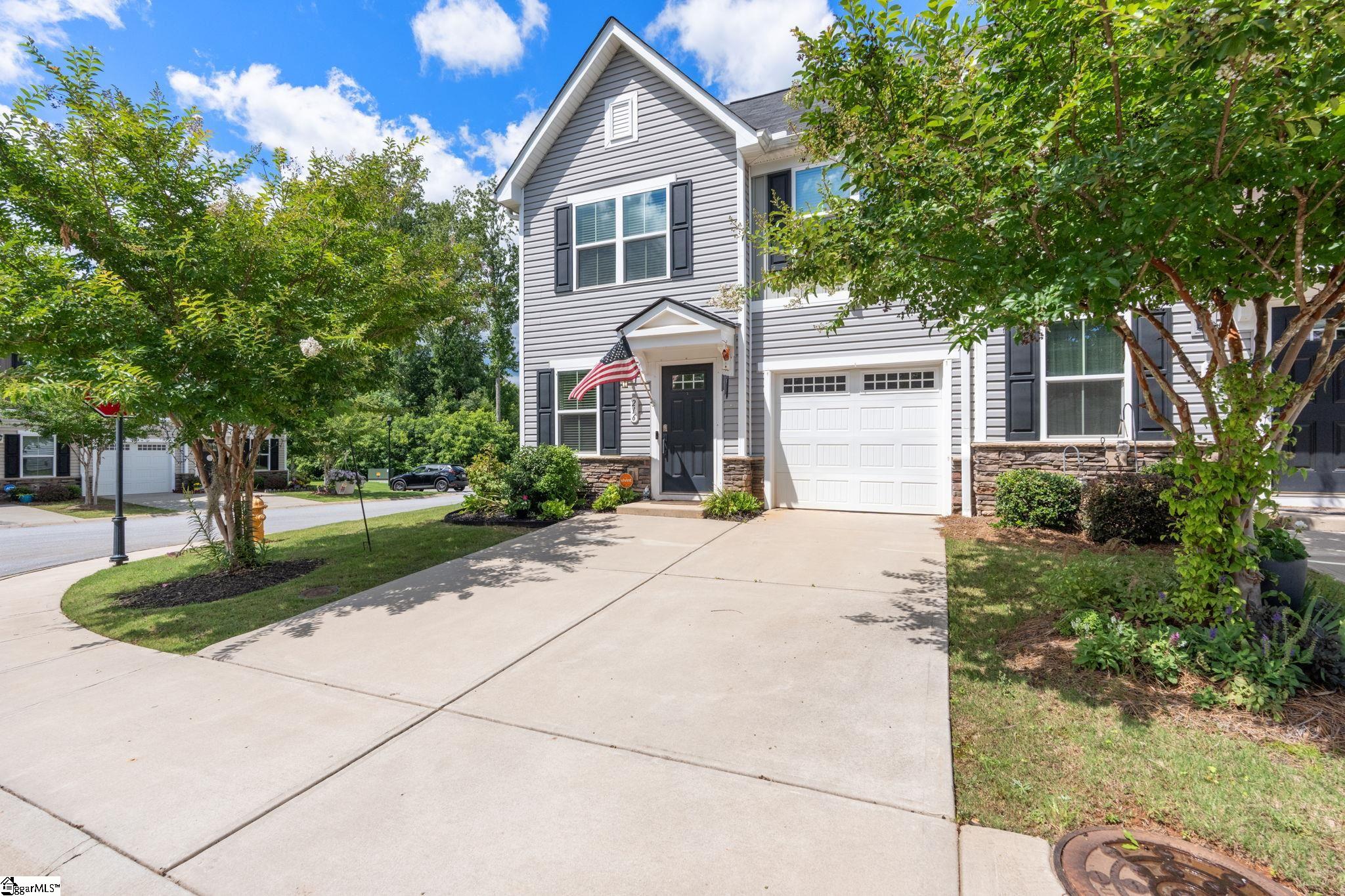216 Shepley Street Fountain Inn, SC 29644 - Photo 2 of 25