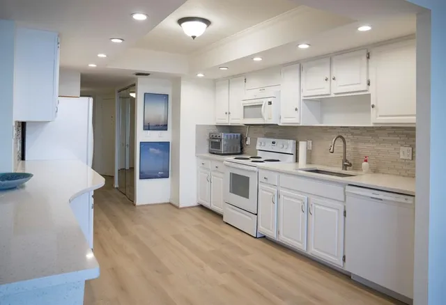 $4,300 | 1800 South Ocean Boulevard, Unit 511, Pompano Beach, FL 33062