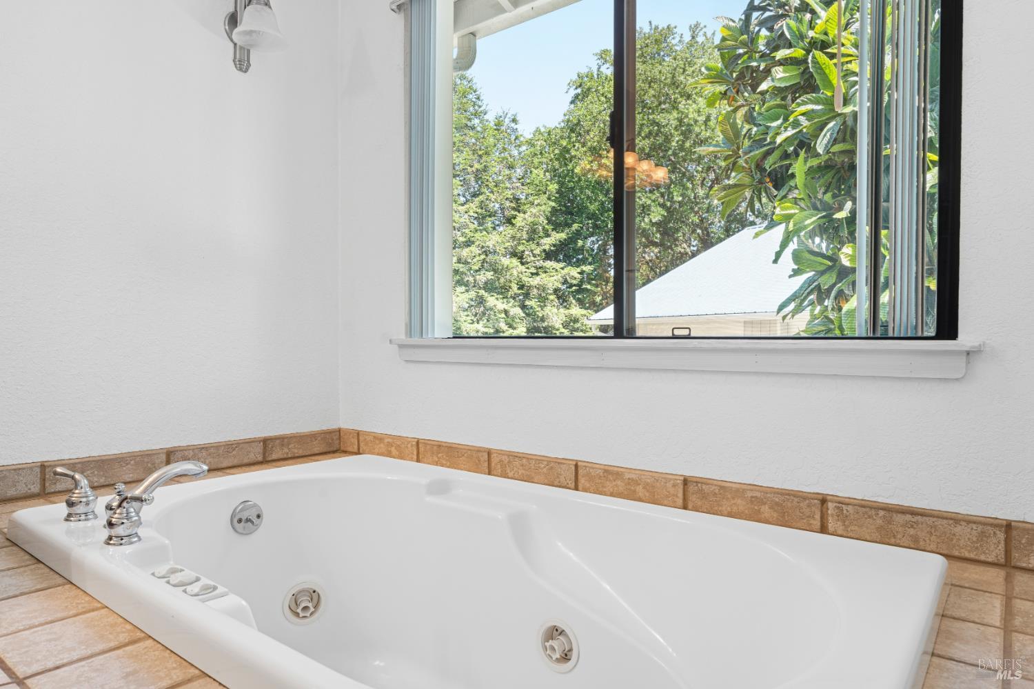 800 Riverside Drive Ukiah, CA 95482 - Photo 23 of 49