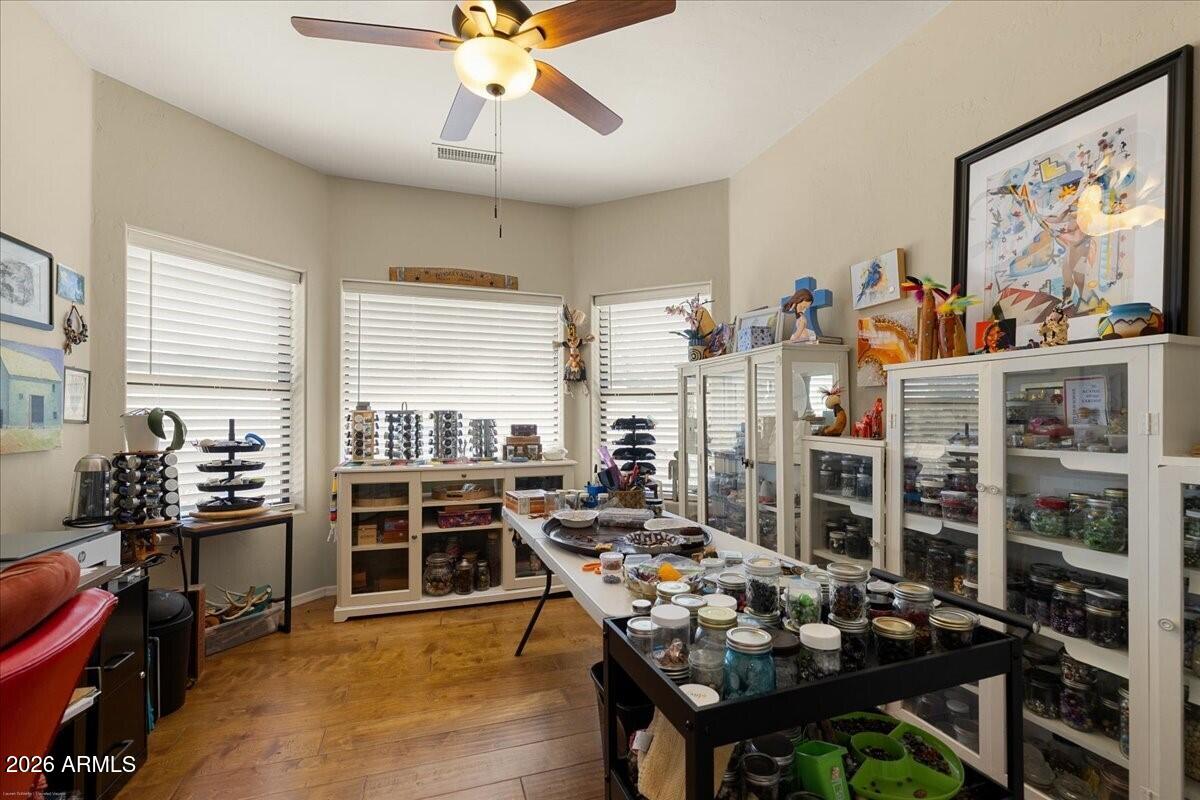 1001 Studebaker Way Prescott, AZ 86301 - Photo 10 of 33 Study