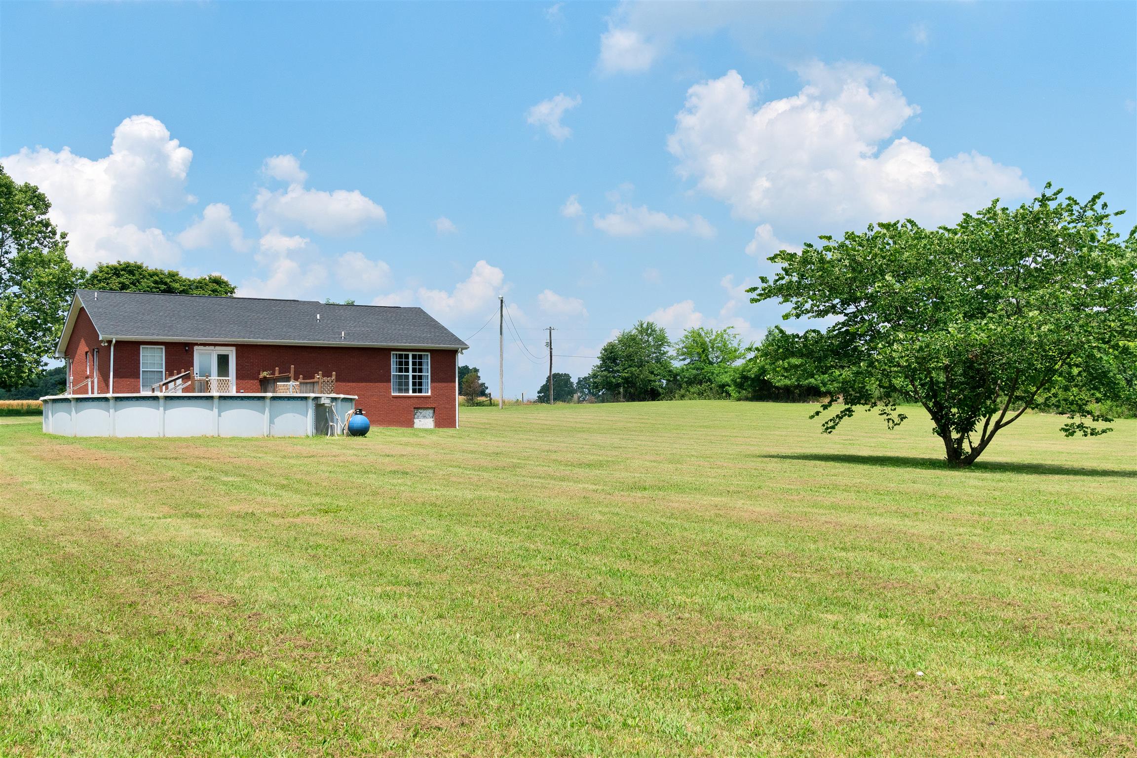 2225 Alvin Head Road Springfield, TN 37172 - Photo 7 of 24 a front view of house with yard and seating area