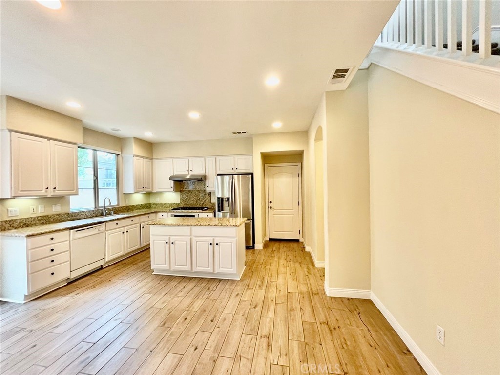 181 Rhapsody Irvine, CA 92620 - Photo 18 of 73