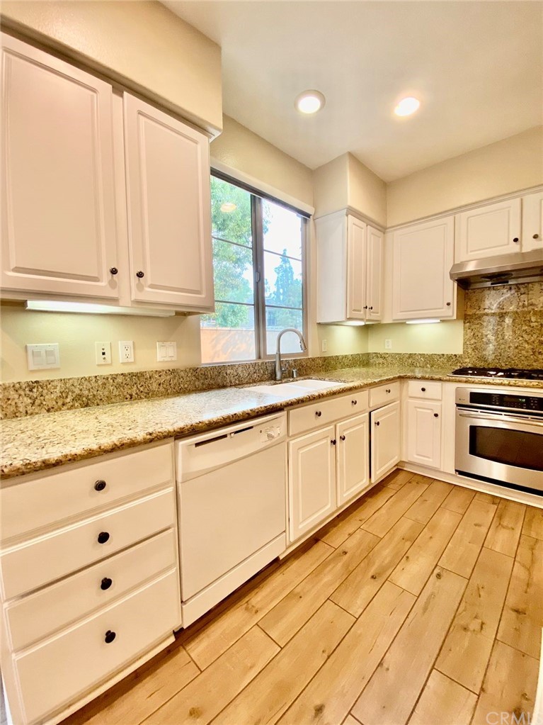 181 Rhapsody Irvine, CA 92620 - Photo 20 of 73