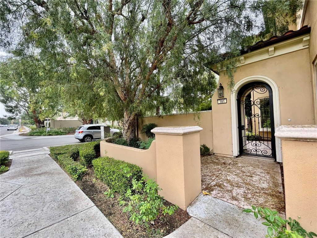 181 Rhapsody Irvine, CA 92620 - Photo 5 of 73