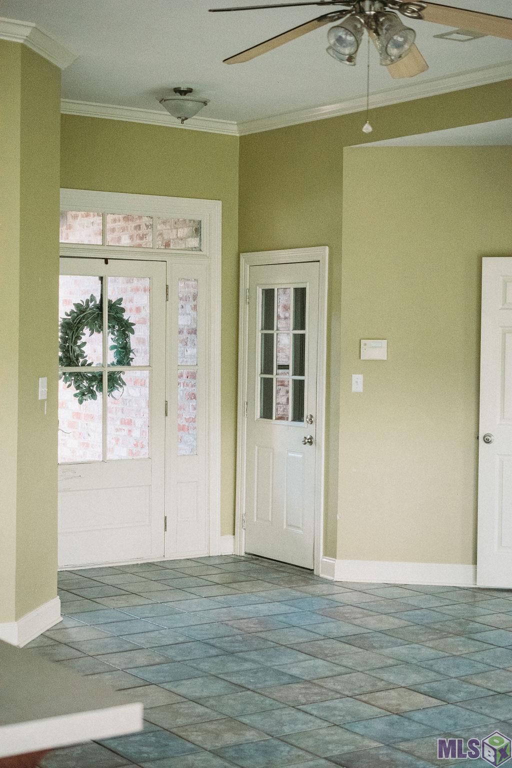 9354 Rue De Benoit Denham Springs, LA 70706 - Photo 4 of 21 Gallery Image 4
