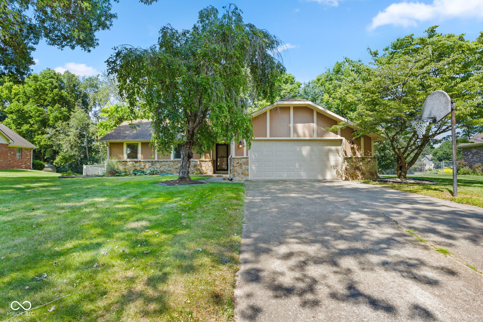 264 Leaning Tree Road Greenwood, IN 46142 - Photo 1 of 23 Gallery Image 1