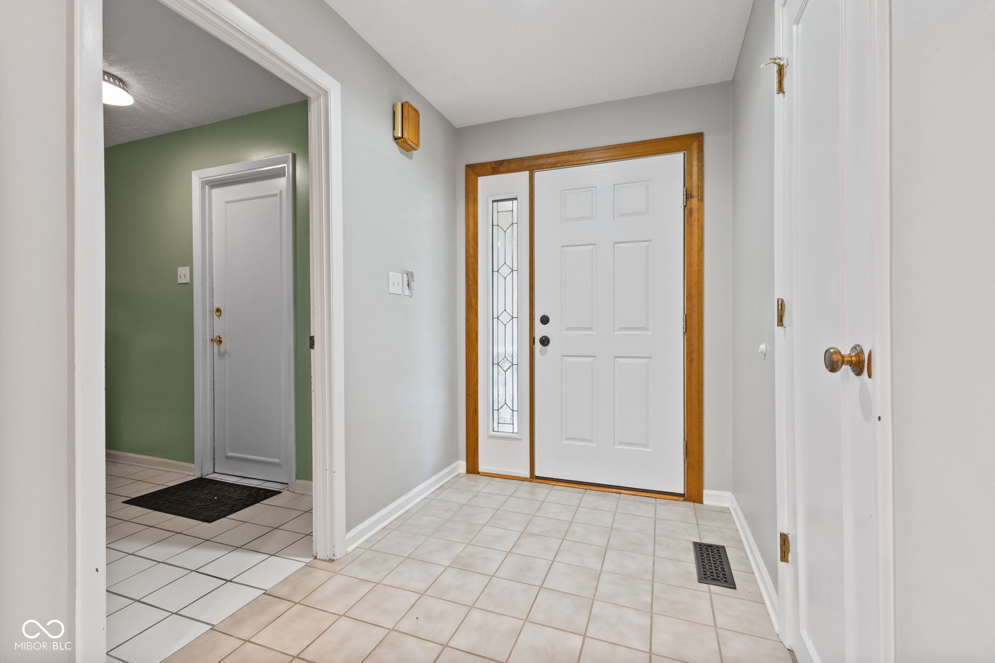 264 Leaning Tree Road Greenwood, IN 46142 - Photo 3 of 23 Gallery Image 3