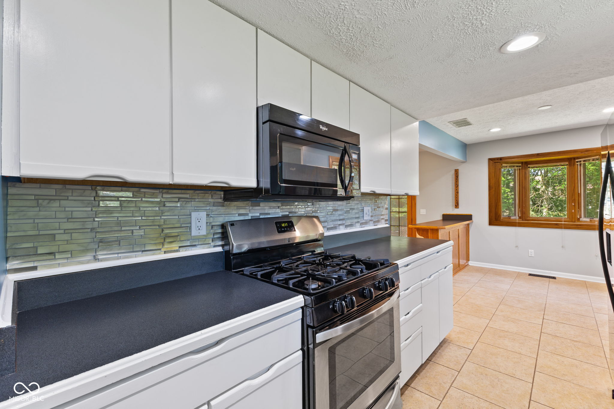 264 Leaning Tree Road Greenwood, IN 46142 - Photo 8 of 23 Gallery Image 8