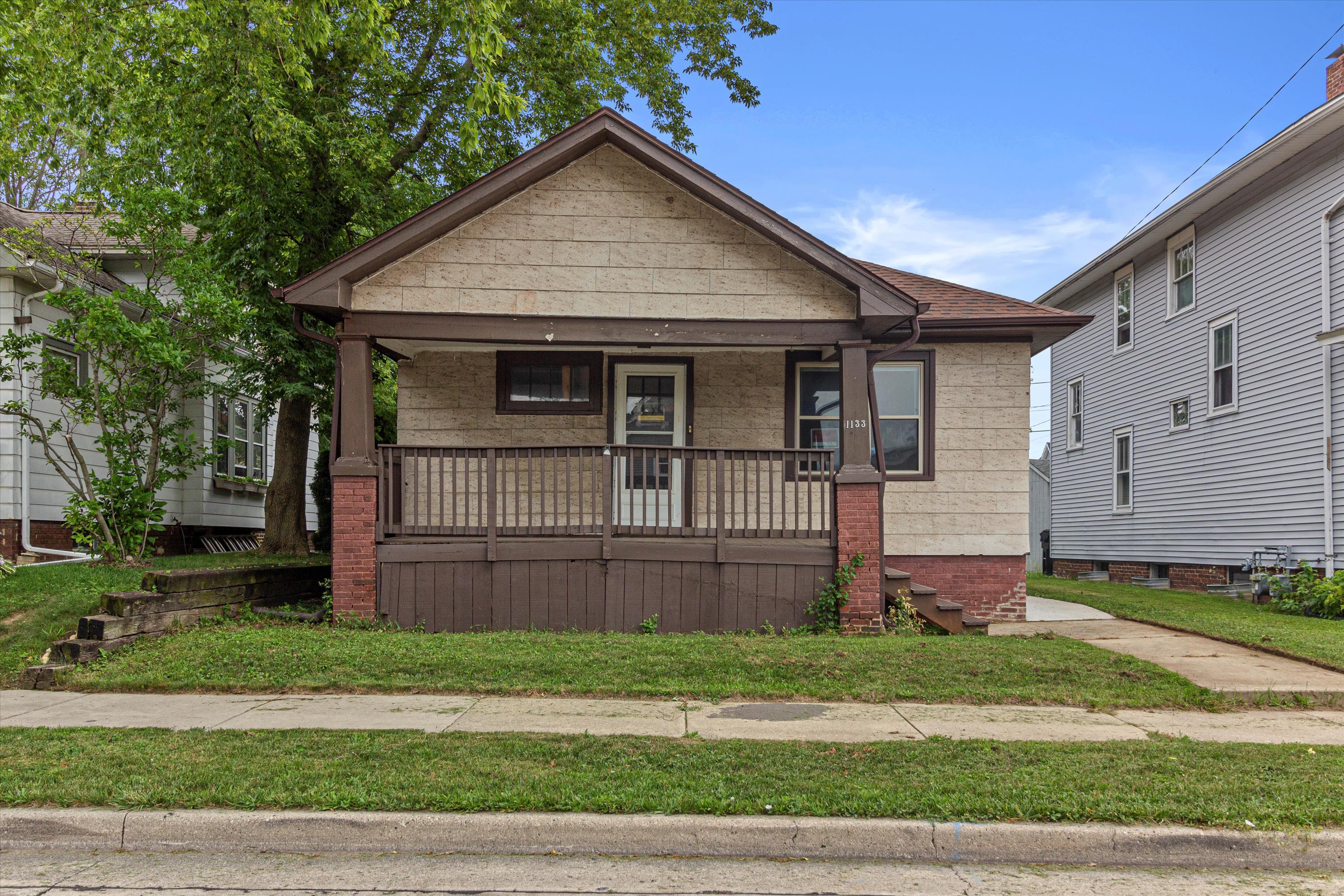 1133 Howard Street Racine, WI 53404 - Photo 1 of 1 IMG_4207