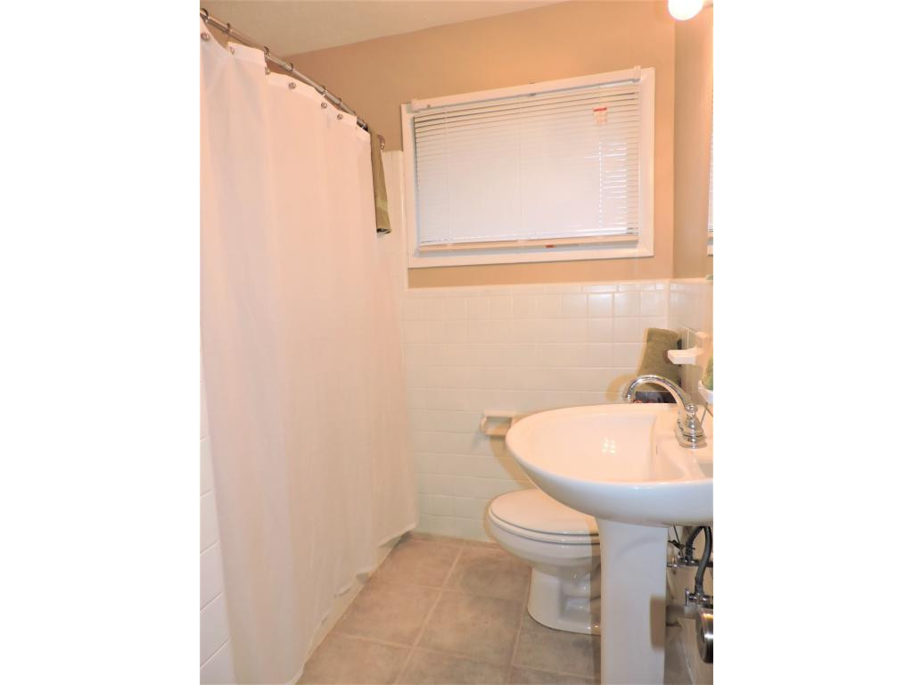409 Merman Road Kingsport, TN 37663 - Photo 23 of 34 Photo 23