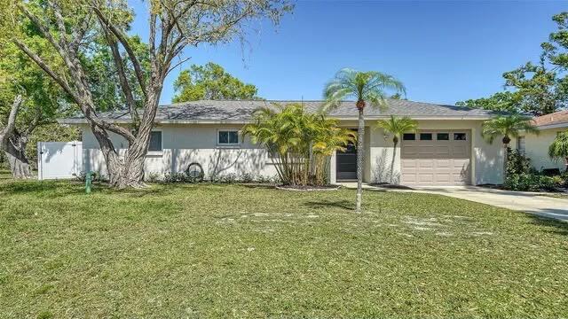 4205 Ruth Way Sarasota, FL 34232 - Photo 1 of 16 f070b77e-9a50-40dd-b84a-5633b93da19e