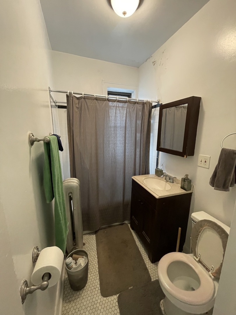 641 West Roscoe Street, Unit W1 Chicago, IL 60657 - Photo 8 of 10