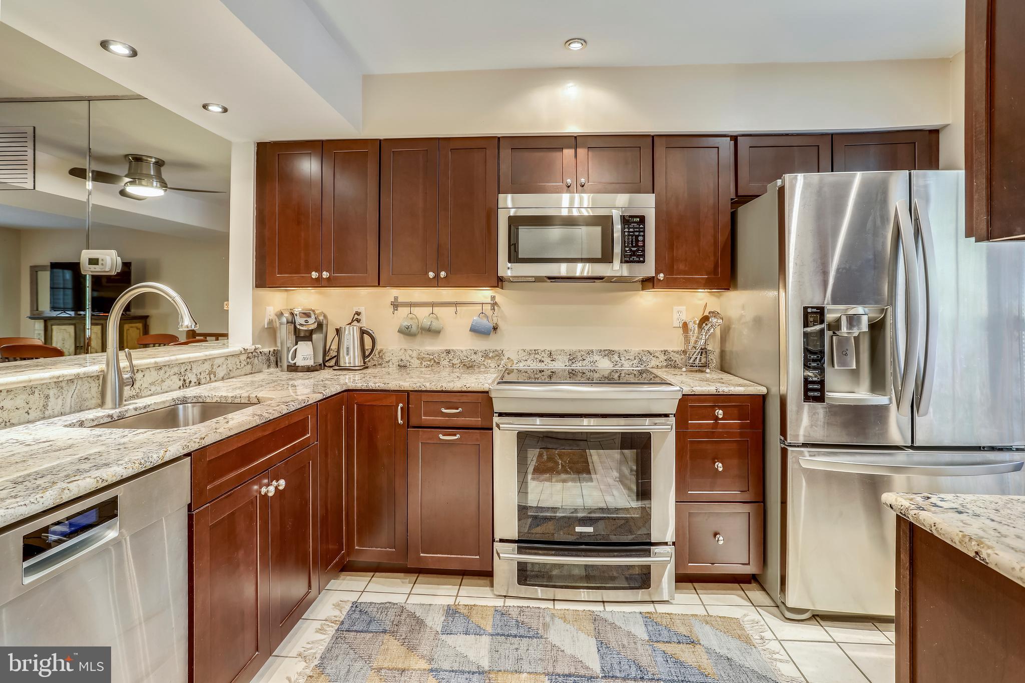 2038 Derby Ridge Lane Silver Spring, MD 20910 - Photo 4 of 28