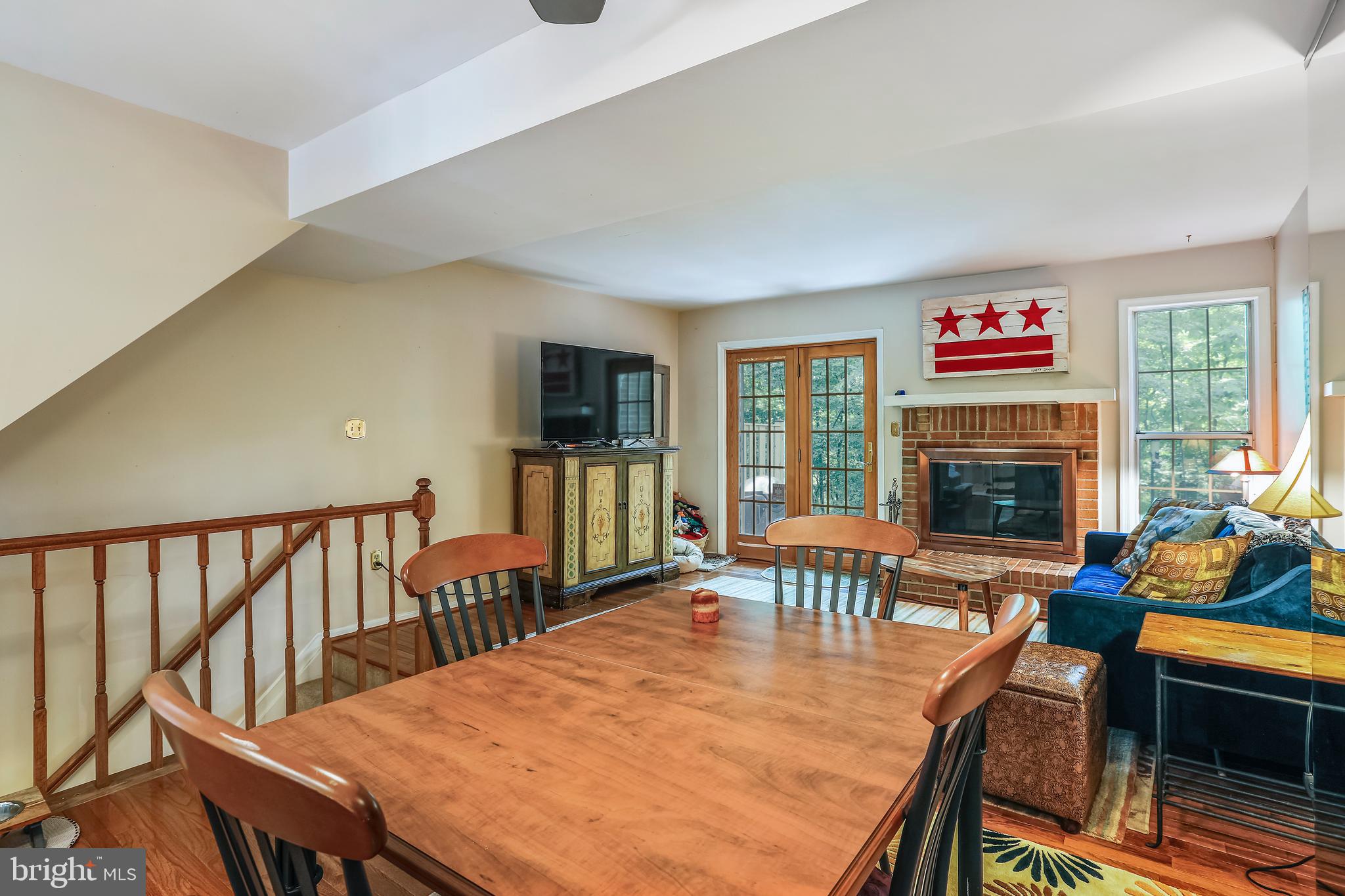 2038 Derby Ridge Lane Silver Spring, MD 20910 - Photo 7 of 28