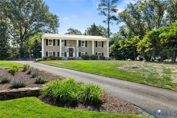 $900,000 | 8302 University Place, Henrico, VA 23229