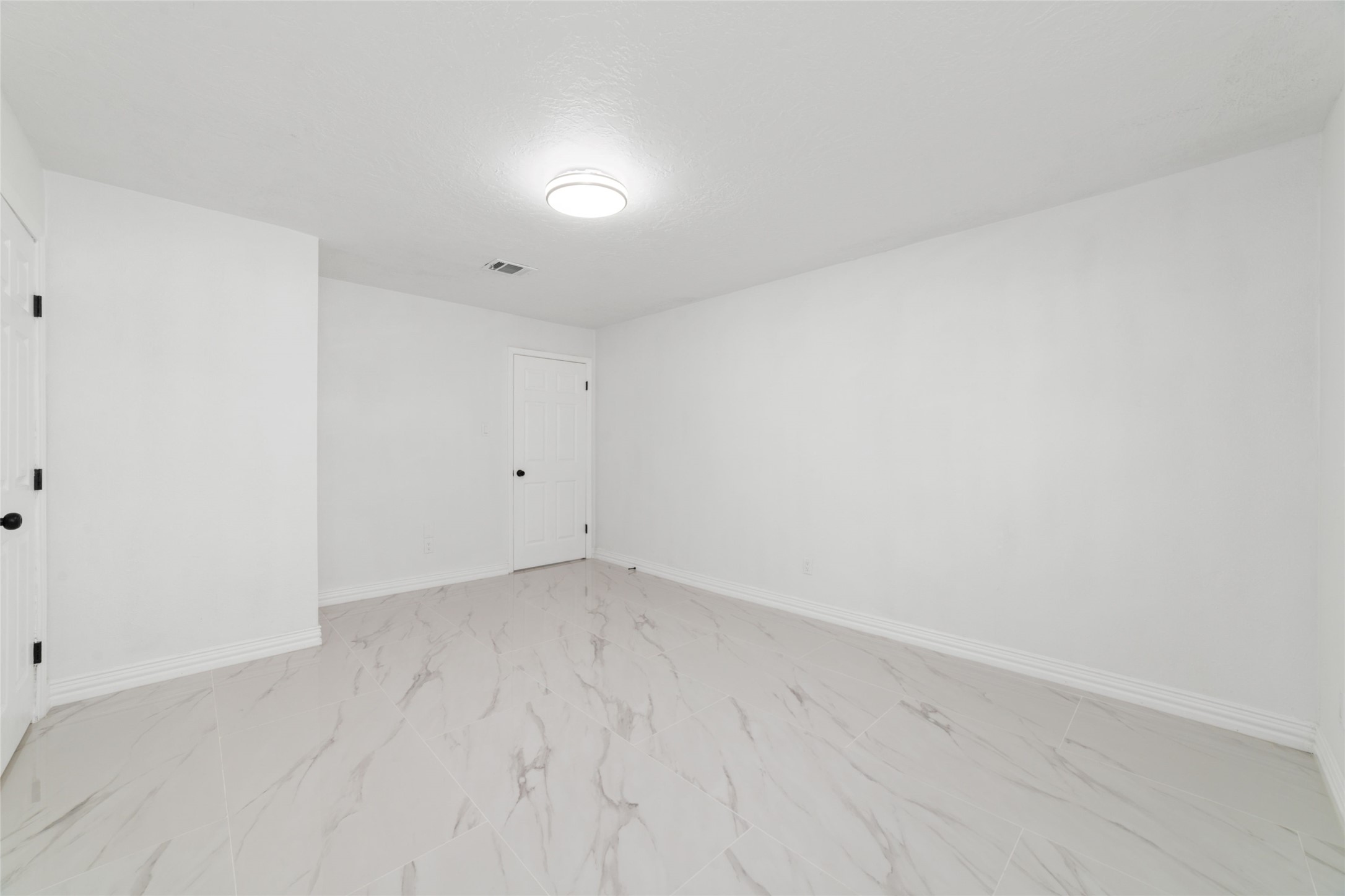 11434 Sharpview Drive Houston, TX 77072 - Photo 14 of 25