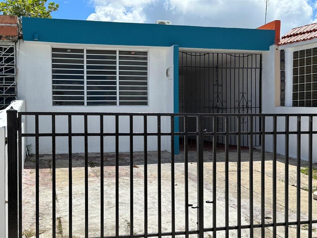 17 Estrella Street Carolina, PR 00979 - Photo 1 of 1