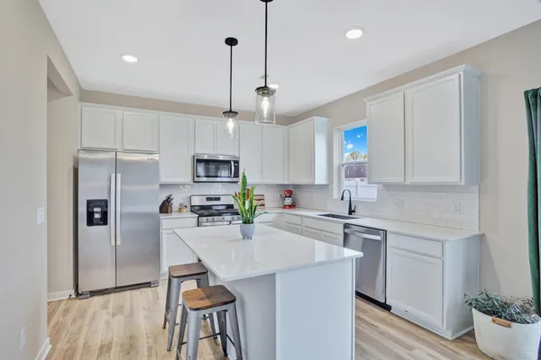 $425,000 | 15019 Athgoe Drive, Rosemount, MN 55068