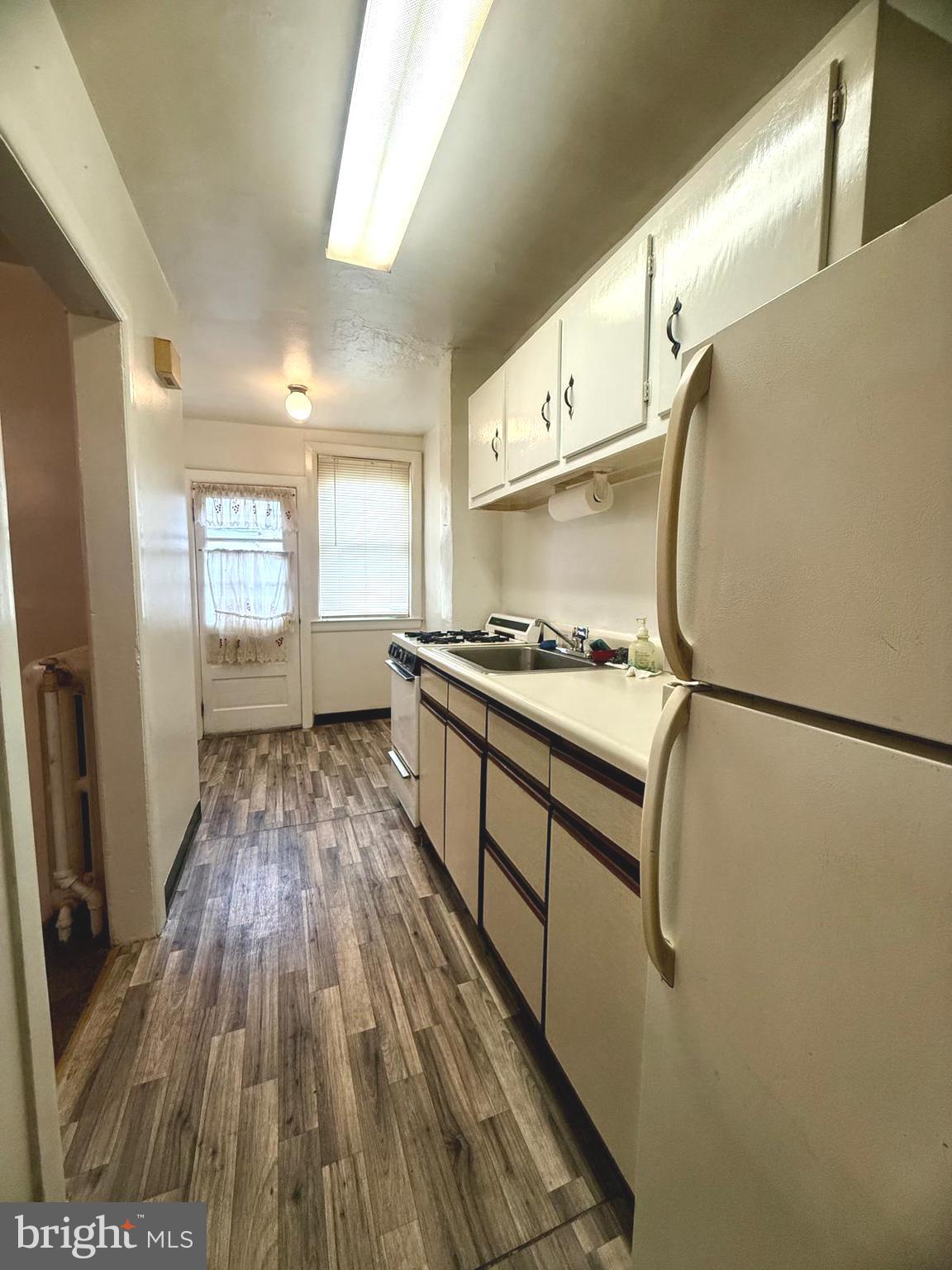 549 Littlecroft Road Upper Darby, PA 19082 - Photo 12 of 26 Kitchen