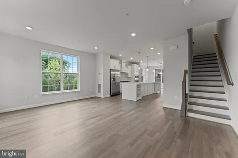 $896,348 | 612 Catamaran Way, National Harbor, MD 20745