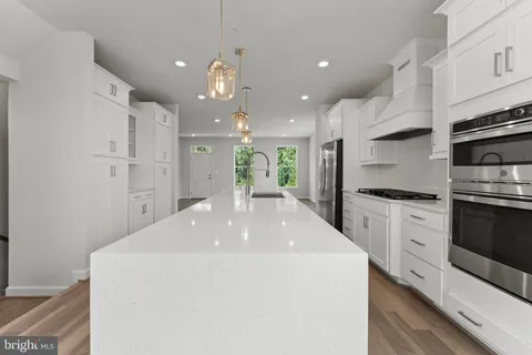 $896,348 | 612 Catamaran Way, National Harbor, MD 20745