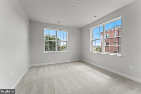 $896,348 | 612 Catamaran Way, National Harbor, MD 20745