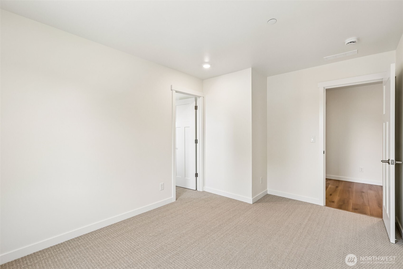 24323 13 Avenue Southeast, Unit CR20 Bothell, WA 98021 - Photo 19 of 39