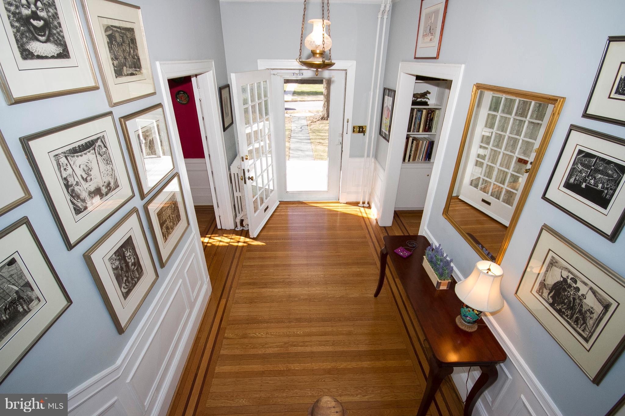 400 Hollen Road Baltimore, MD 21212 - Photo 3 of 29 Foyer as seen from upstairs landing.