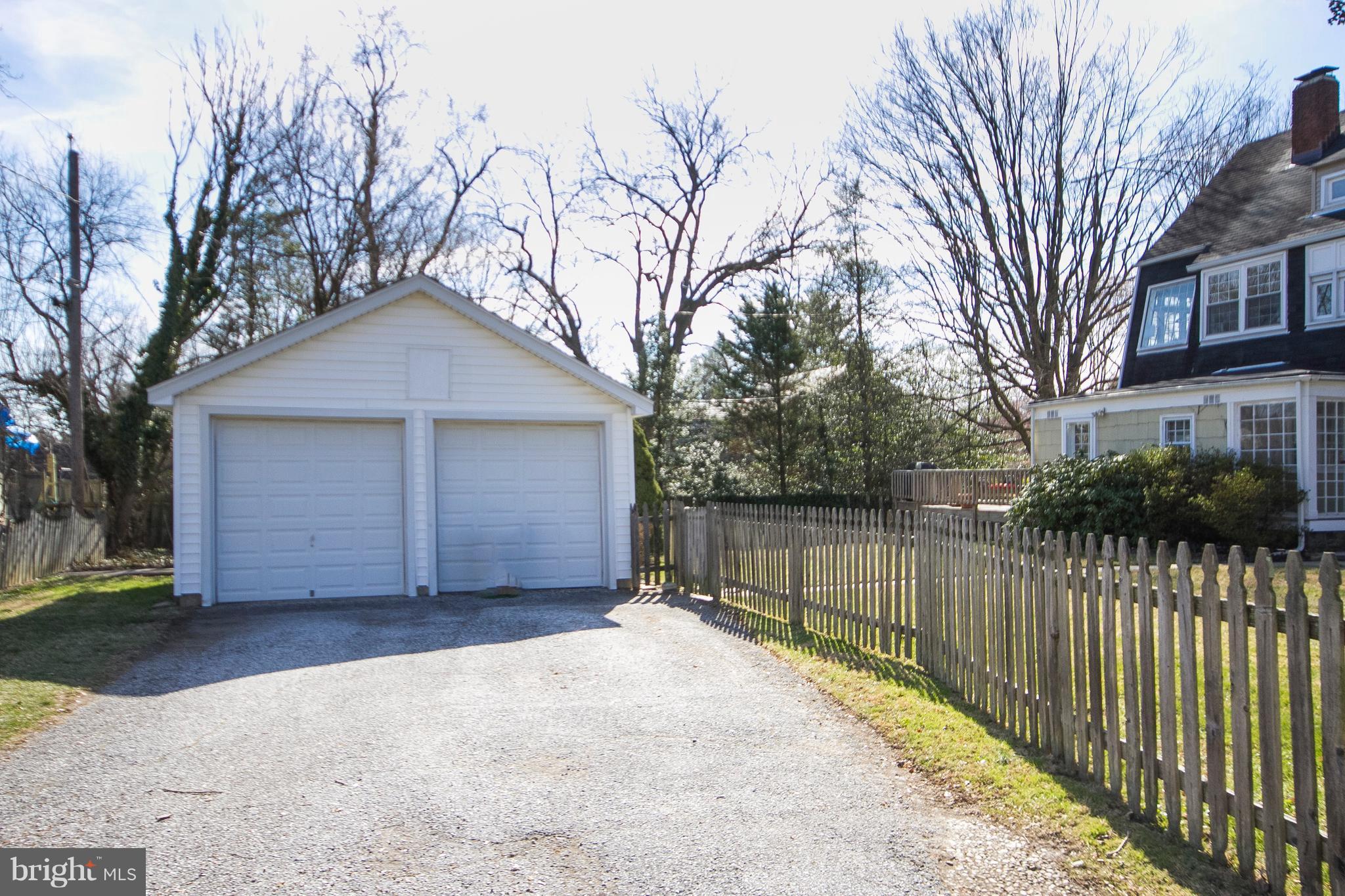 400 Hollen Road Baltimore, MD 21212 - Photo 28 of 29 Driveway and 2-car Garage, fenced yard.