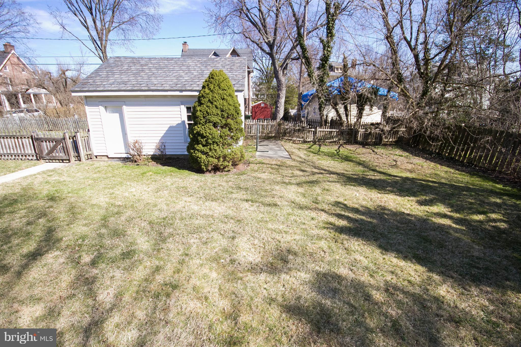 400 Hollen Road Baltimore, MD 21212 - Photo 29 of 29 Part of back yard, Garage w/slate roof.