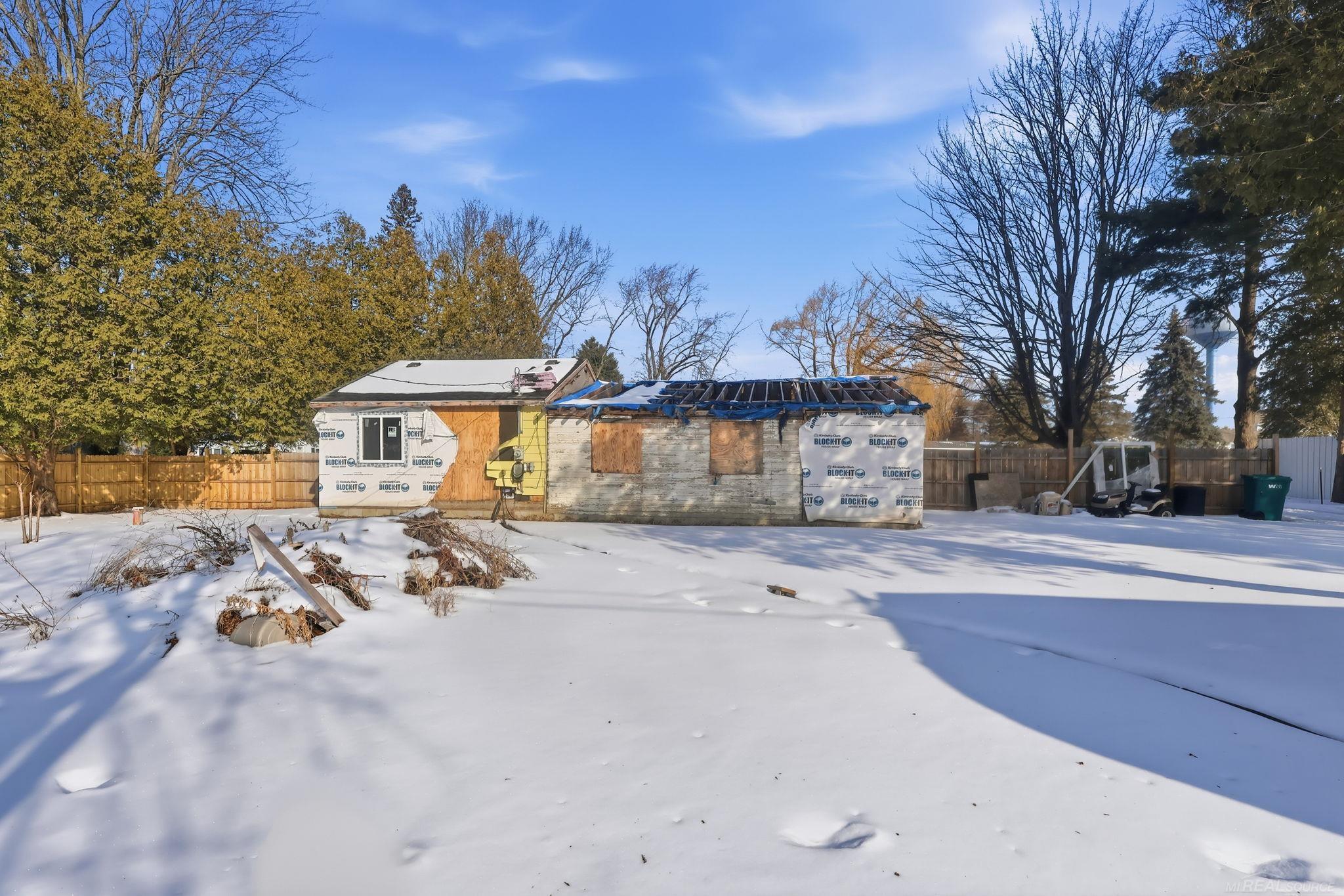 7212 Cedar Road Lexington, MI 48450 - Photo 8 of 25 50199486-aa9f48cf-1ccb-4c2a-9af4-1c69e9a064a5.JPG