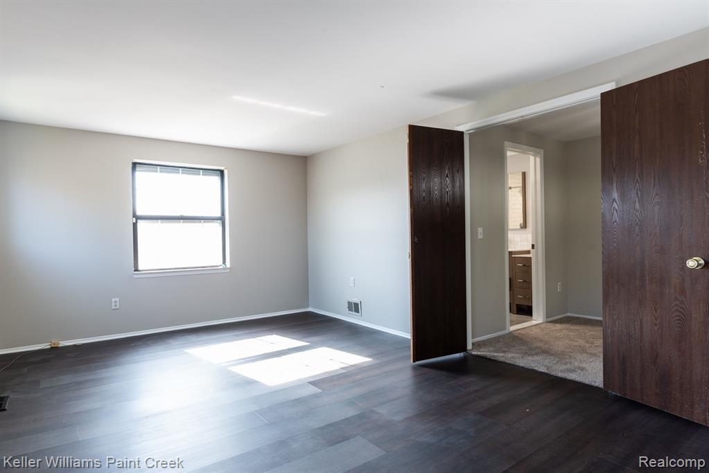 292 Torrent Court Rochester Hills, MI 48307 - Photo 16 of 30