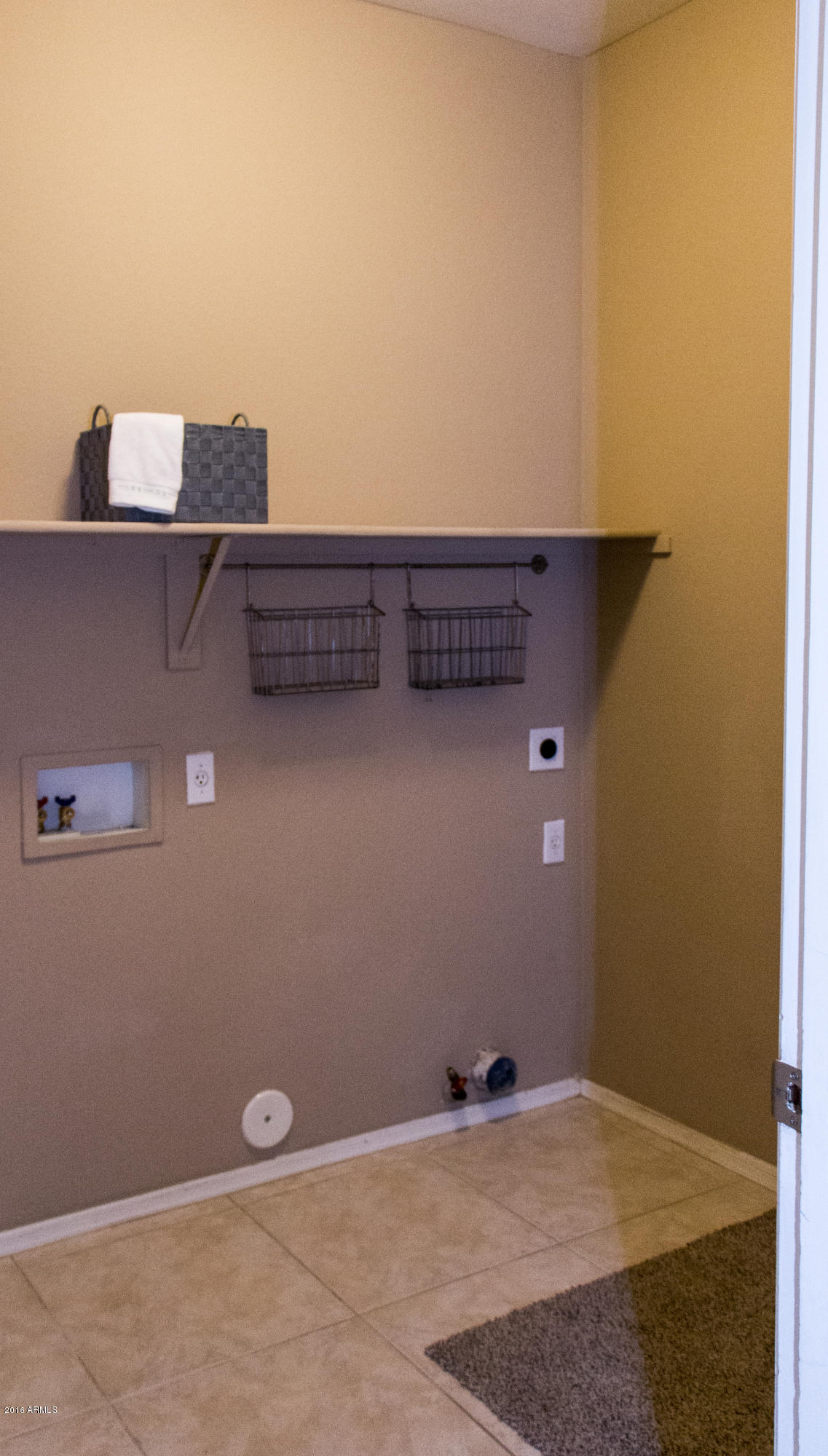 3517 South Sawmill Road Gilbert, AZ 85297 - Photo 22 of 26 a view of a small space