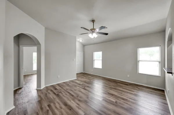 $1,900 | 9594 East Woodmark, Conroe, TX 77304